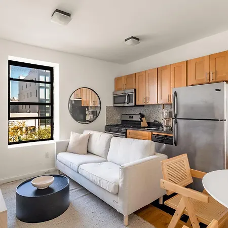 Chic 3Bd 1Bath Space Close To East River Walk